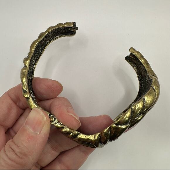 Set of 2 Hinged Faceted Bangle Bracelets Red Black Costume Jewelry Heavy - Picture 6 of 11